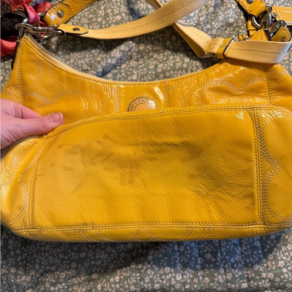 Coach Yellow Leather Shoulder Bag with Signature C Pattern - Picture 2 of 3